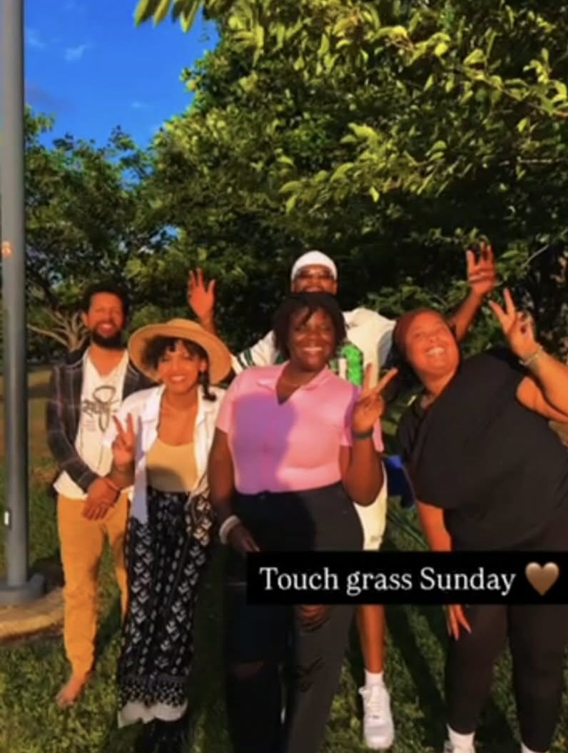 Touch Grass Sunday — photo 3
